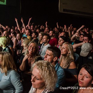 049 Happening s B&aacute;rou &Scaron;pot&aacute;kovou   Tři Sestry, Wohnout W3S Tour